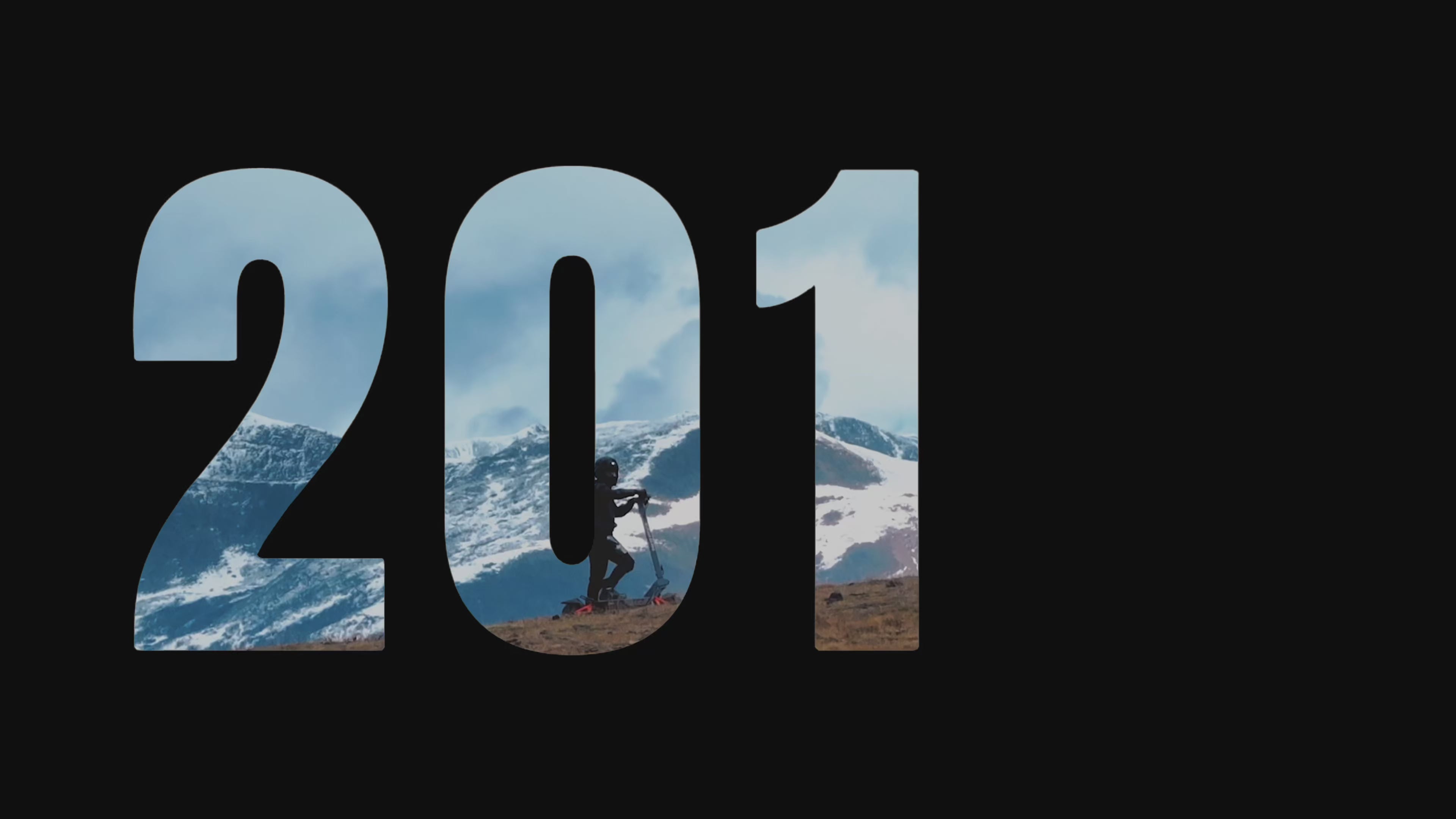 Załaduj film: KuKirin escooter |  Innovation